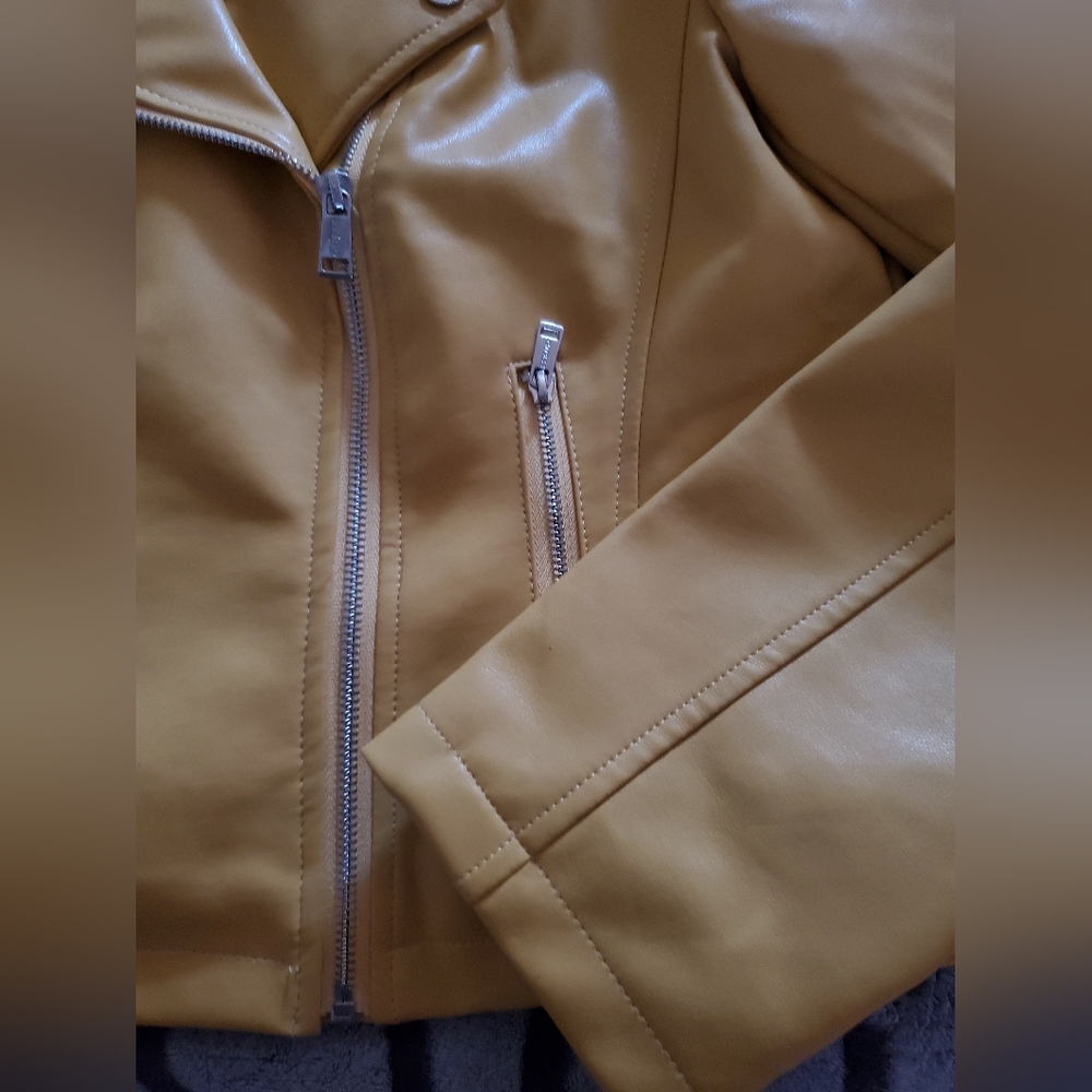 Guess jacket - Picture 4 of 12